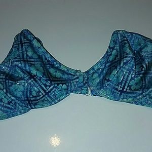 🍀Swim top 4leaf clover